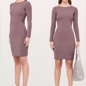 Lululemon - Contour Dress in the color Antique Bark